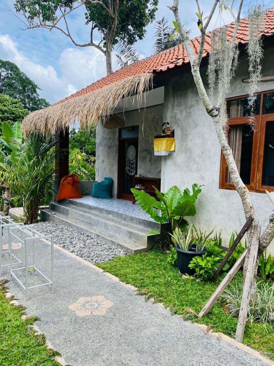 Yasa Backpackers House Pansiyon Ubud Dış mekan fotoğraf